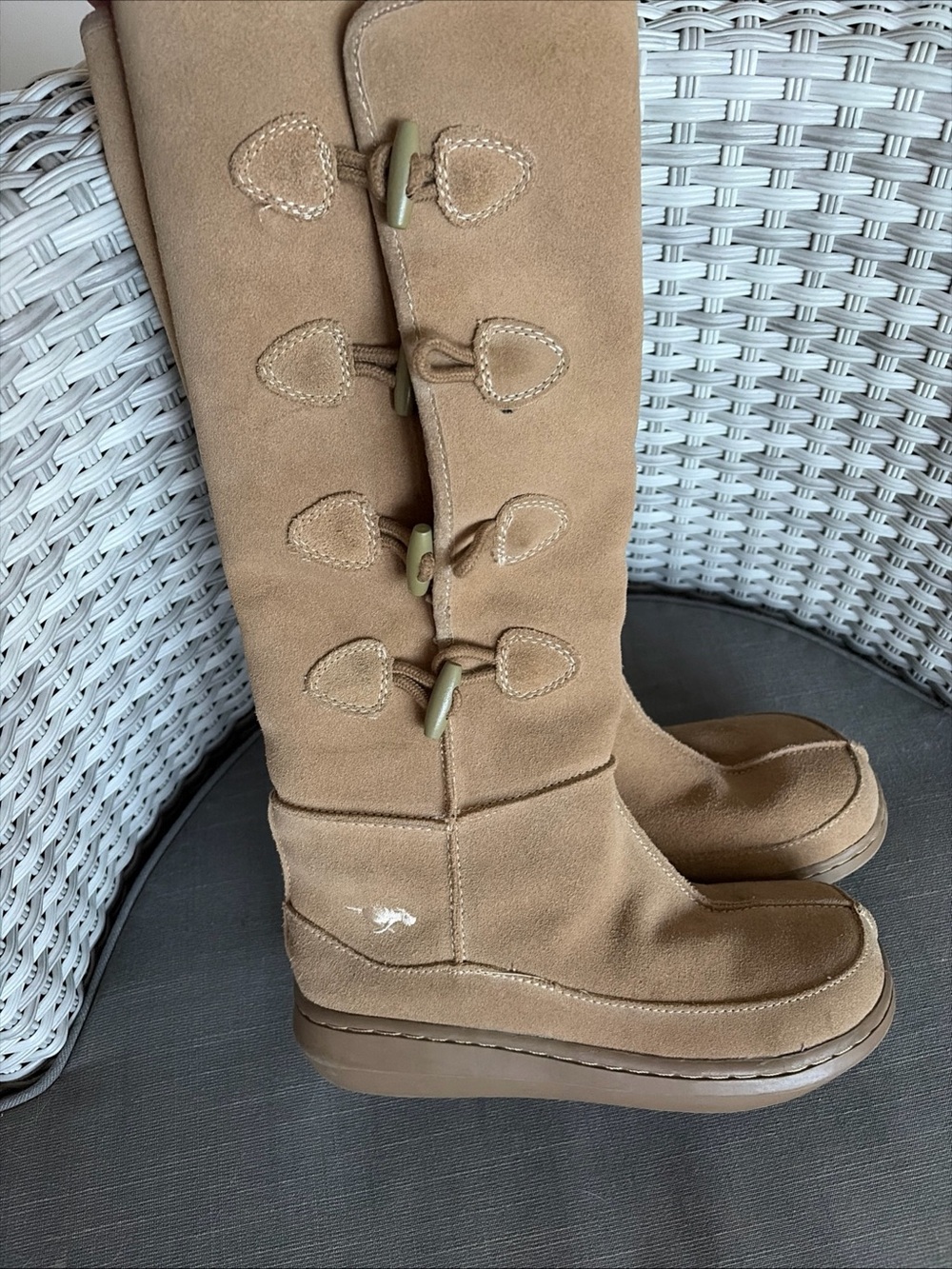 Rocket Dog Boots Size 6 Tan